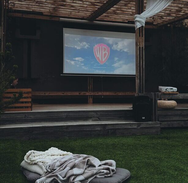Tips for Hosting a Cozy Movie Night at Home