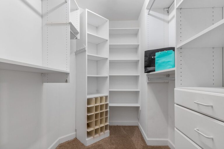 Tips for a Tidy Closet That Stays Organized Every Day